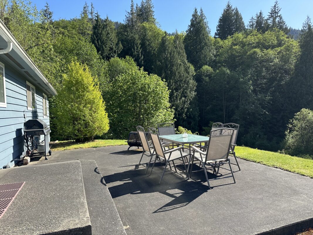 Welcome to The Hobby HenHouse